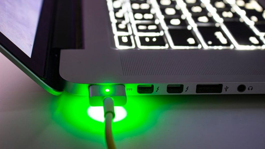 The MacBook Pro was not charging the green light.
